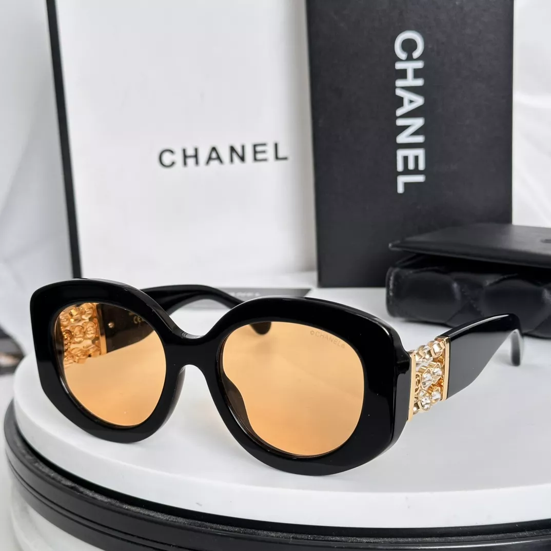 Chanel AAA Quality Sunglasses StreetReady 6538