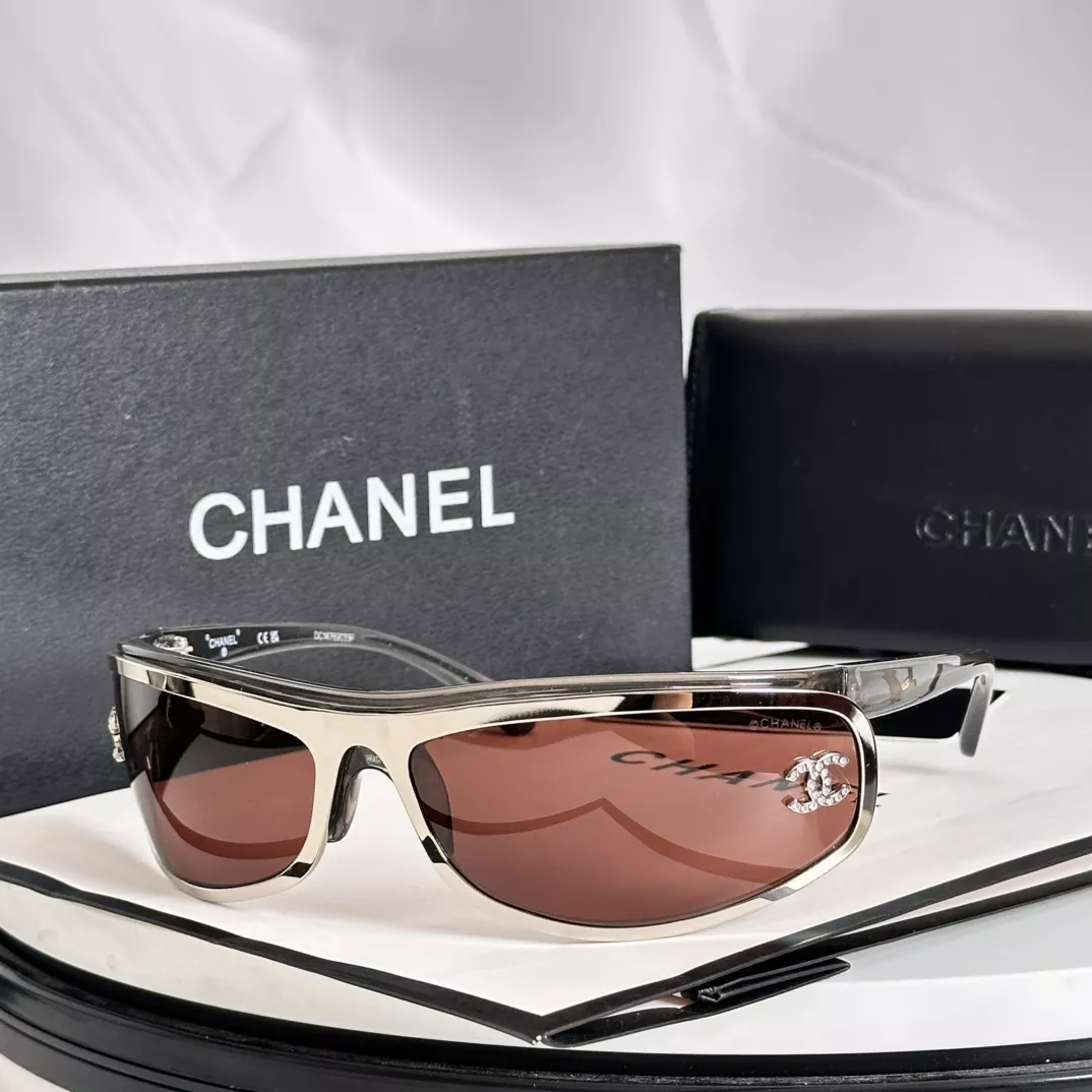 Chanel AAA Quality Sunglasses Stylish 7160
