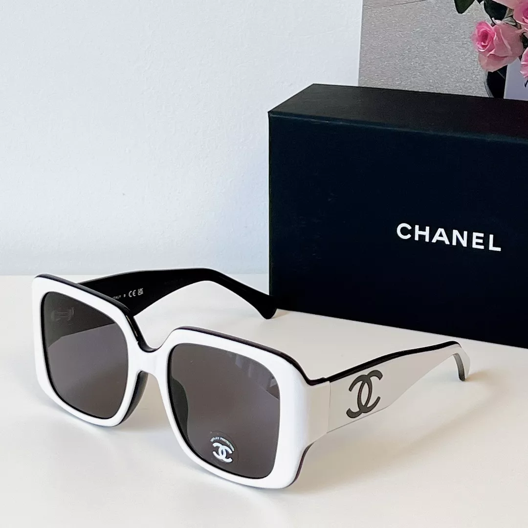 Chanel AAA Quality Sunglasses Timeless 2668