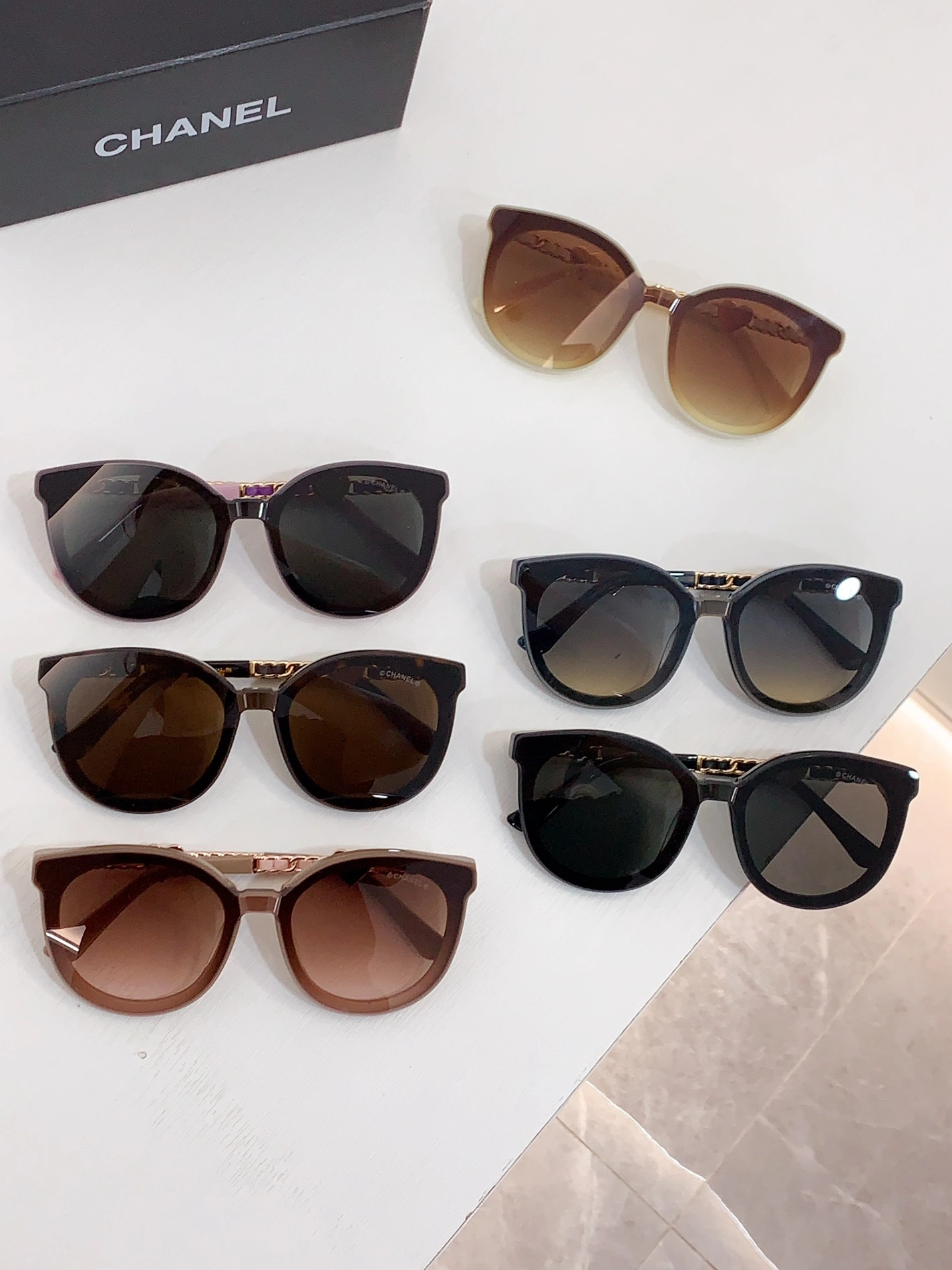 Chanel AAA Quality Sunglasses Trendsetting 2487