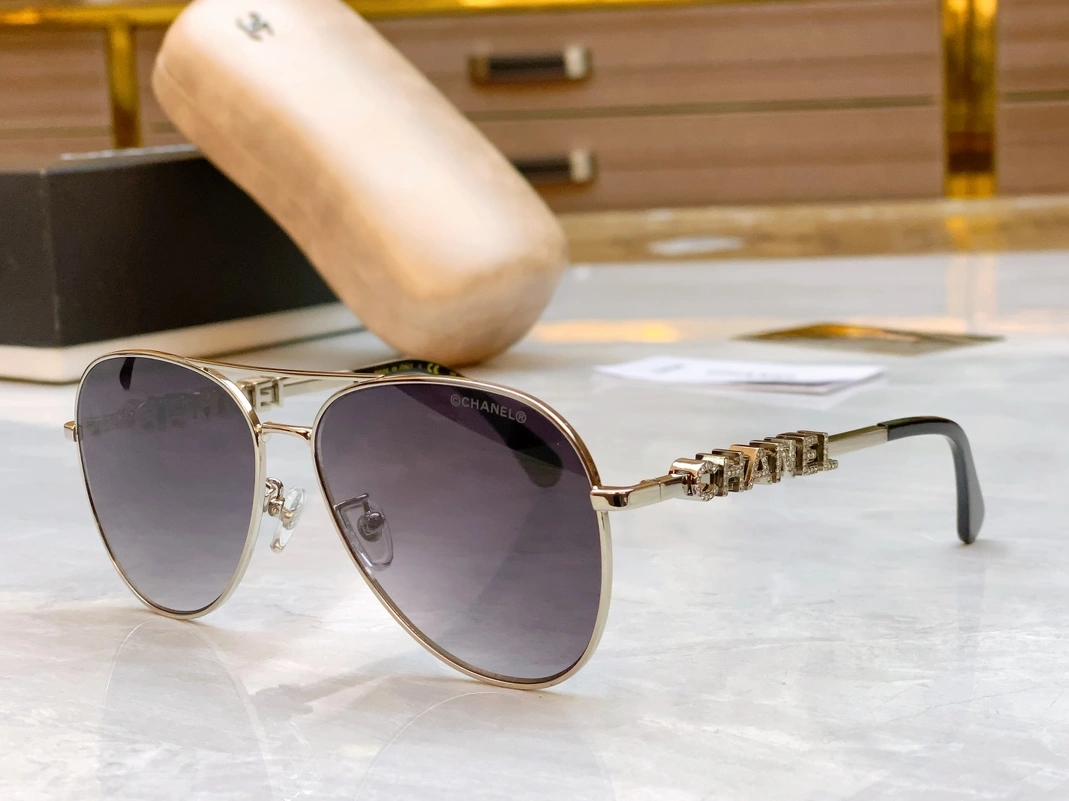 Chanel AAA Quality Sunglasses Trendy 2166