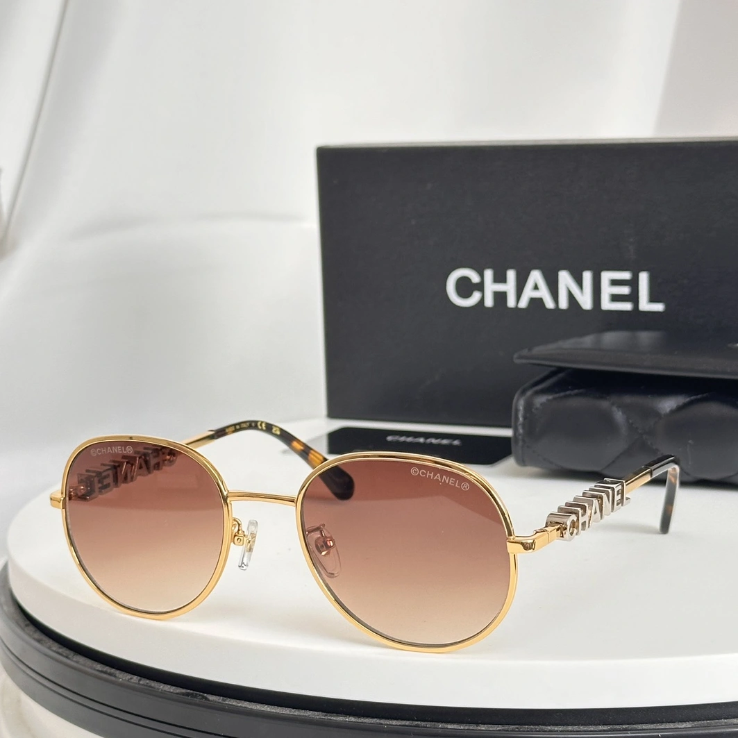 Chanel AAA Quality Sunglasses Trendy 7962