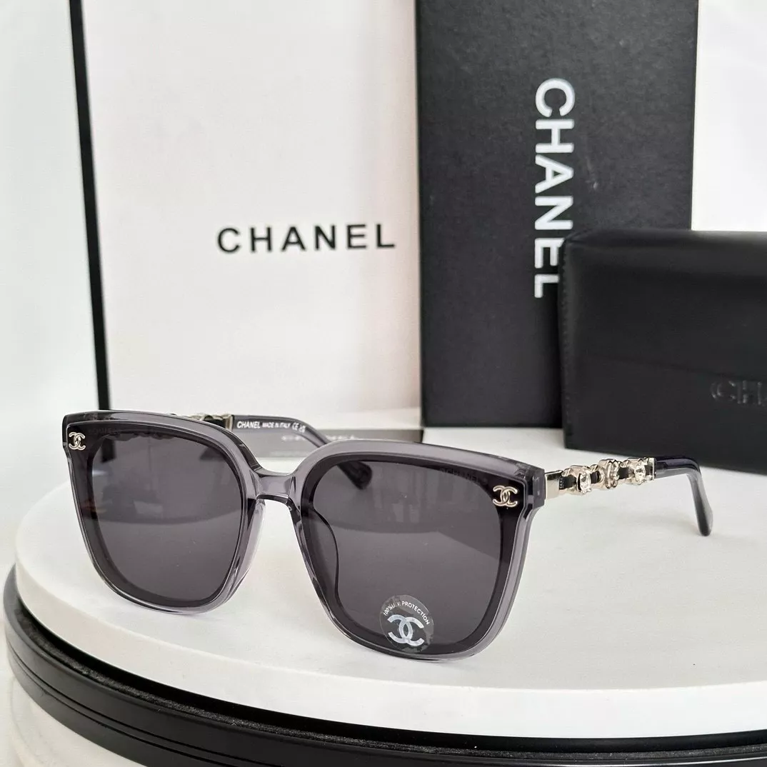 Chanel AAA Quality Sunglasses Unique 8526