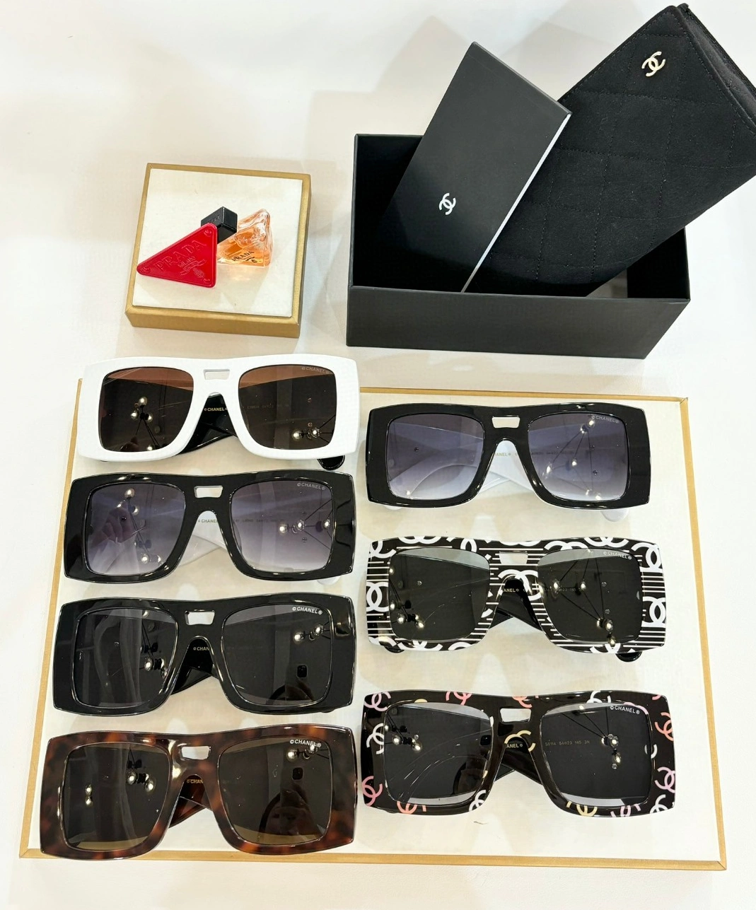 Chanel AAA Quality Sunglasses Versatile 8480
