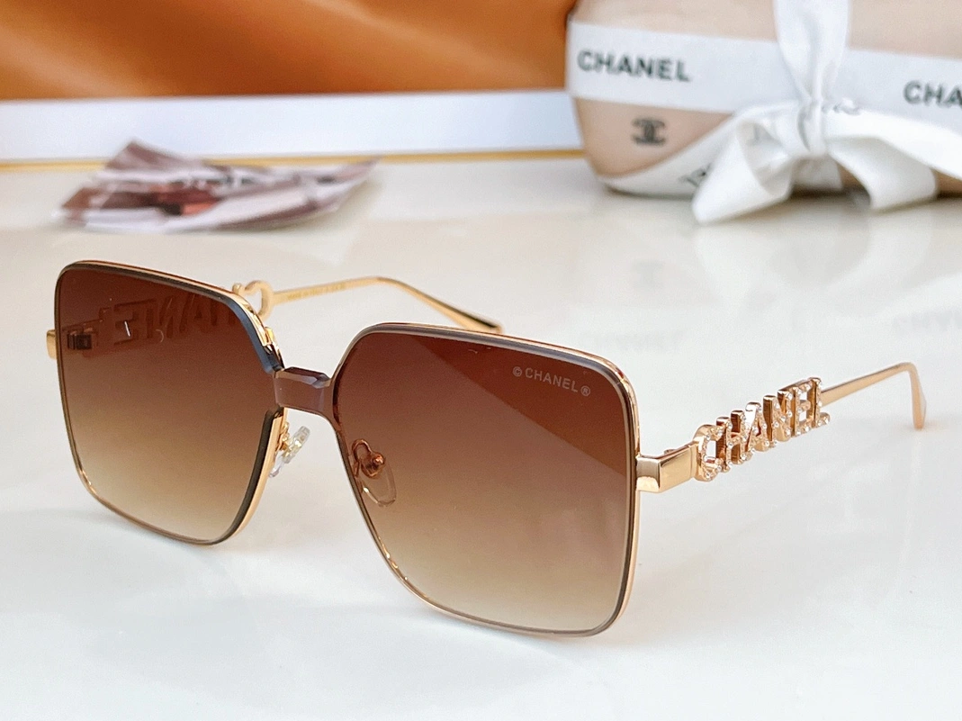 Chanel AAA Quality Sunglasses Versatile 9821