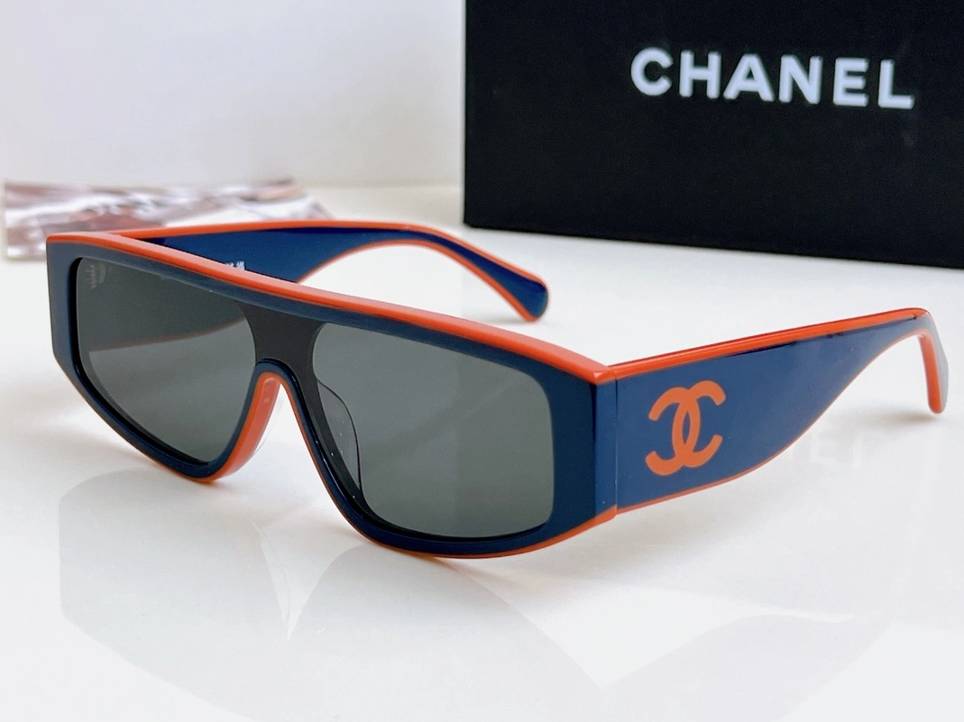 Chanel AAA Quality Sunglasses WellDesigned 2106