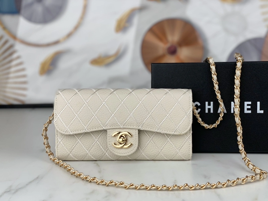 Chanel AAA Quality Wallets For Women Vibrant 8465