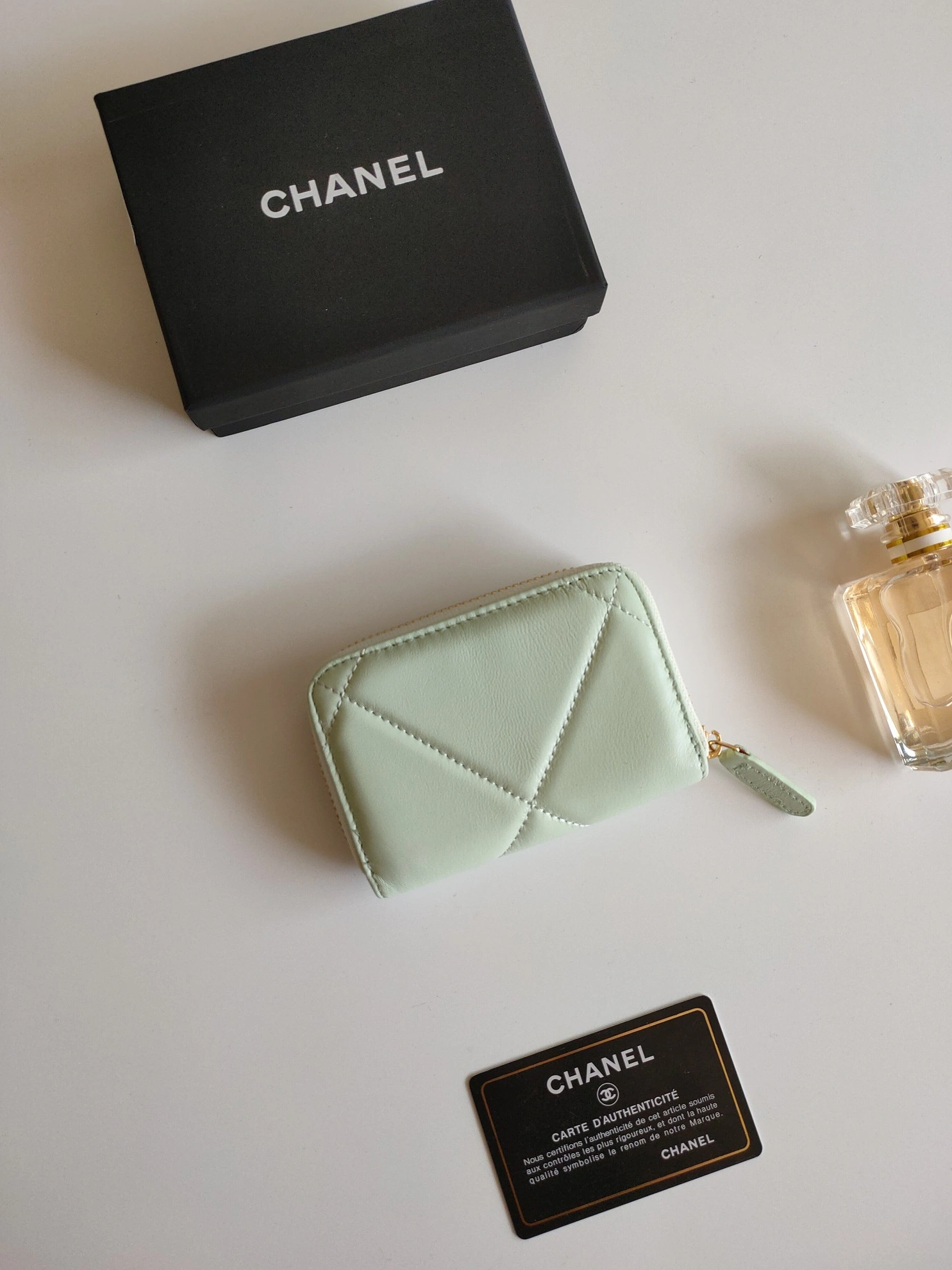 Chanel AAA Quality Wallets Resilient 3618