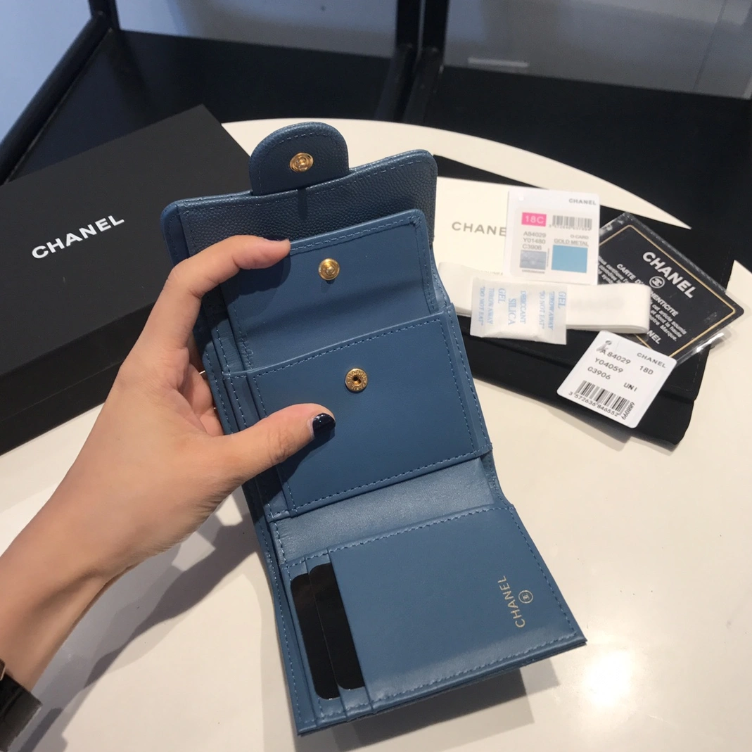 Chanel AAA Quality Wallets Vibrant 295