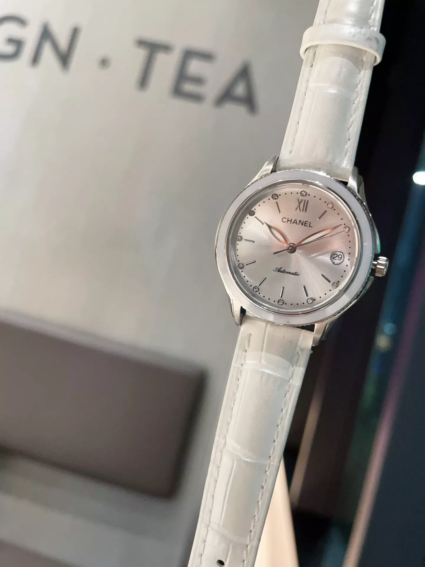 Chanel AAA Quality Watches For Women Sleek 2320