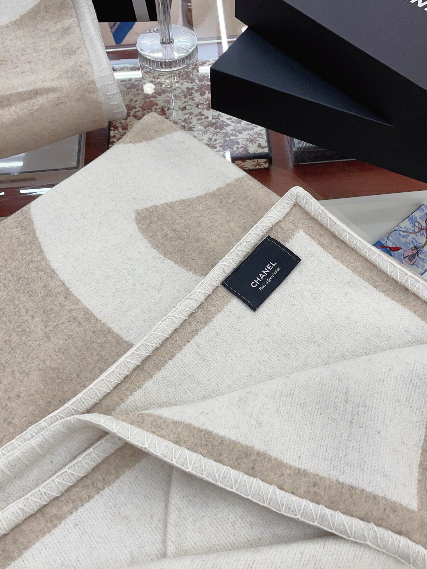 Chanel Blanket SportInspired 4511
