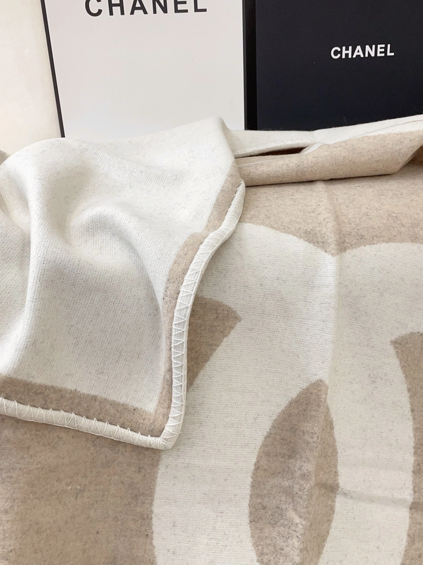 Chanel Blanket SportInspired 4511