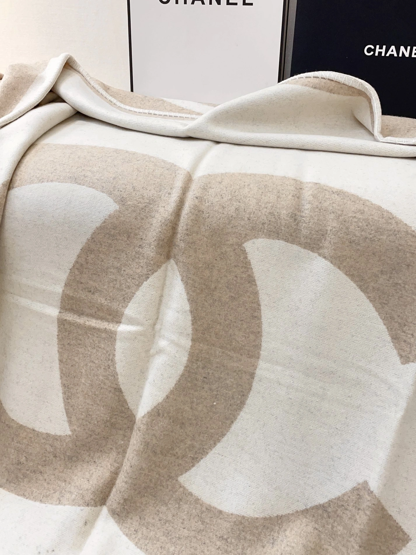 Chanel Blanket SportInspired 4511