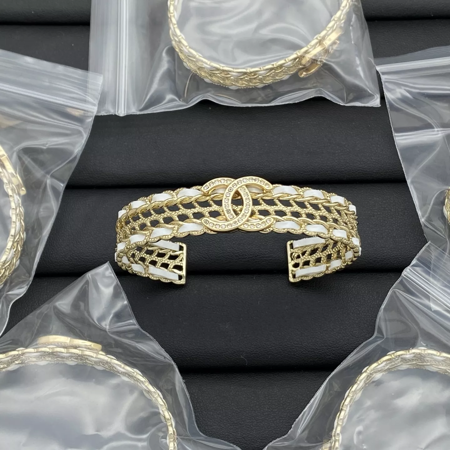 Chanel Bracelets Compact 4485