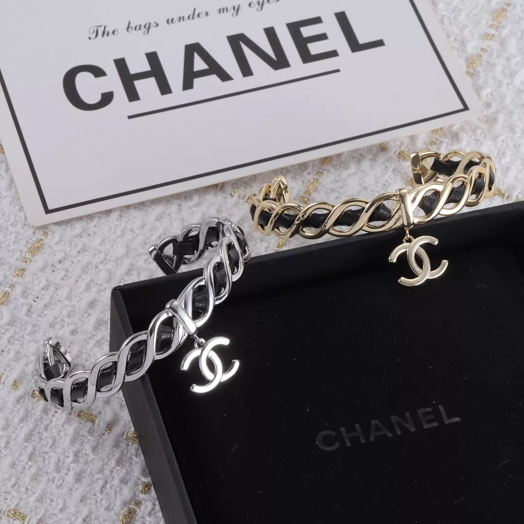 Chanel Bracelets Cozy 528