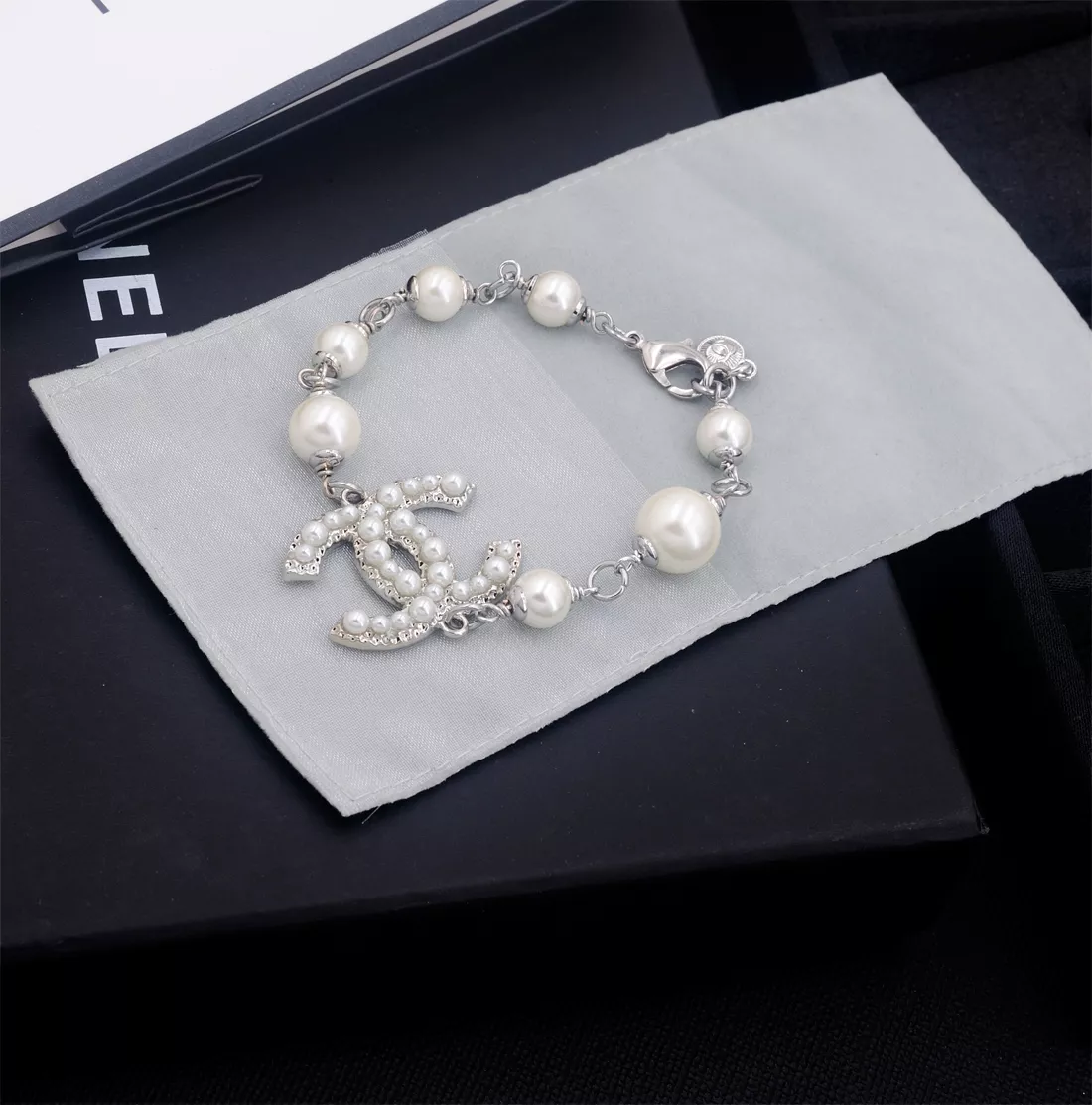 Chanel Bracelets For Women Breathable 632