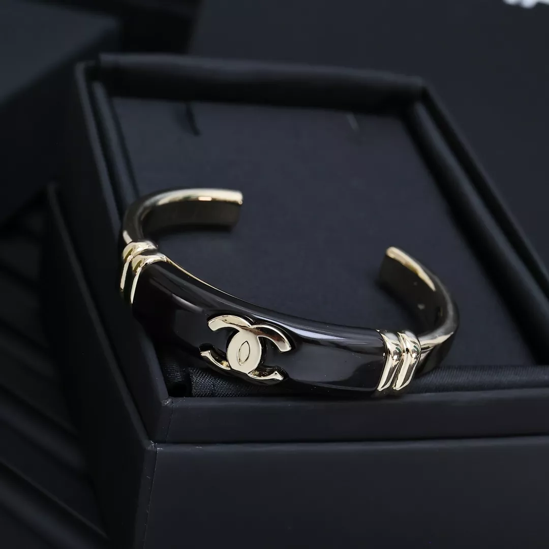 Chanel Bracelets HighQuality 8193