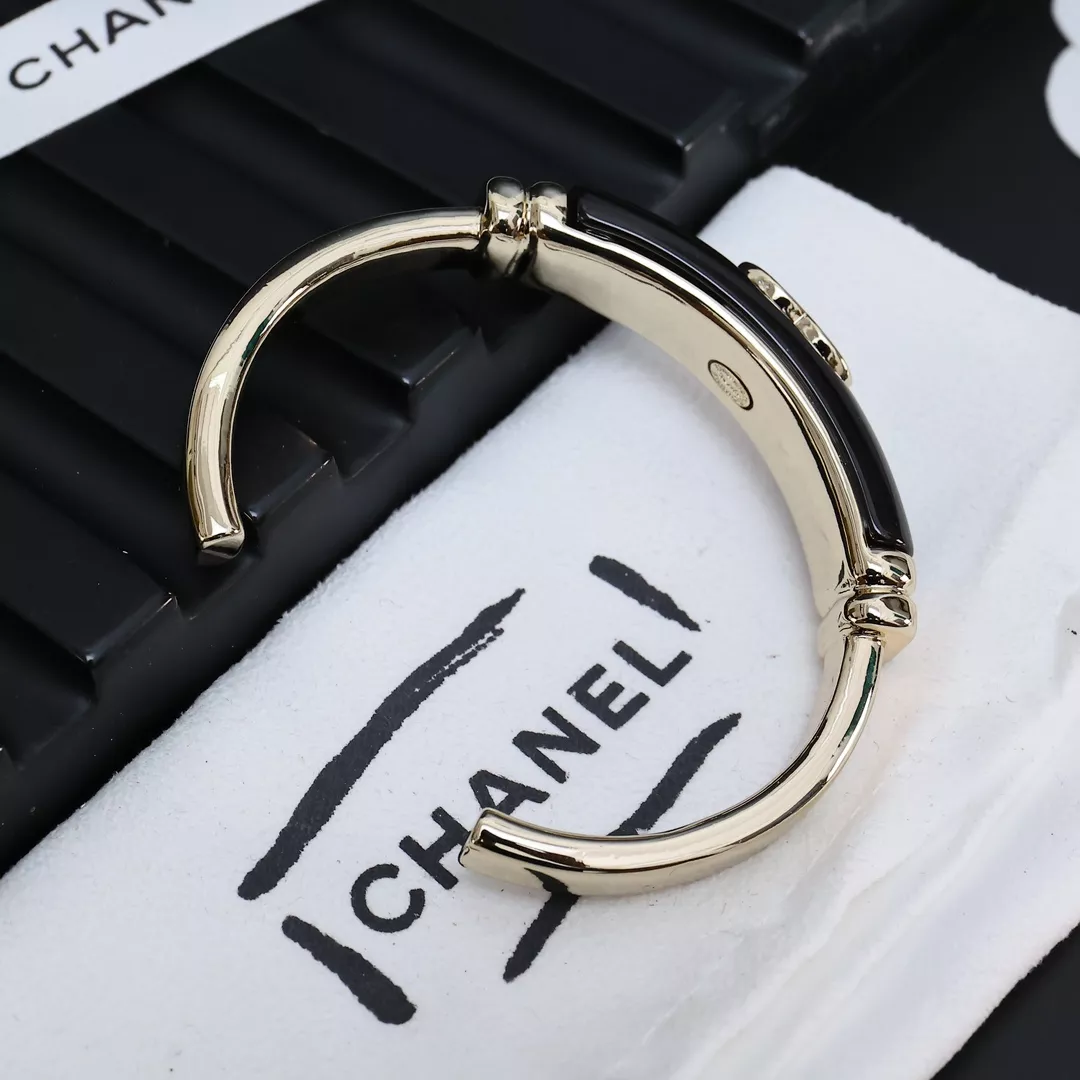 Chanel Bracelets HighQuality 8193