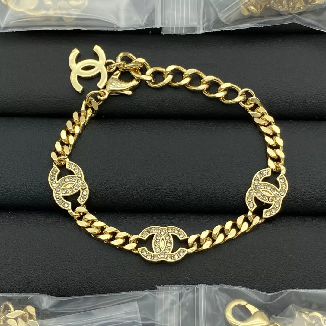 Chanel Bracelets Reliable 8611