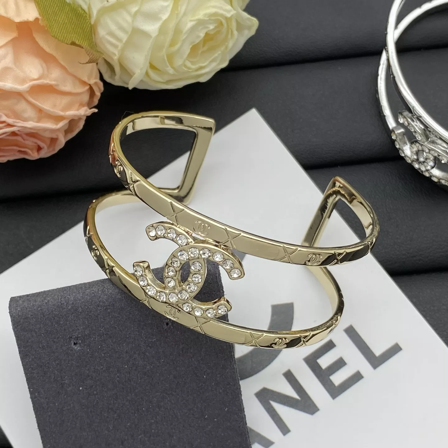 Chanel Bracelets Sleek 4329