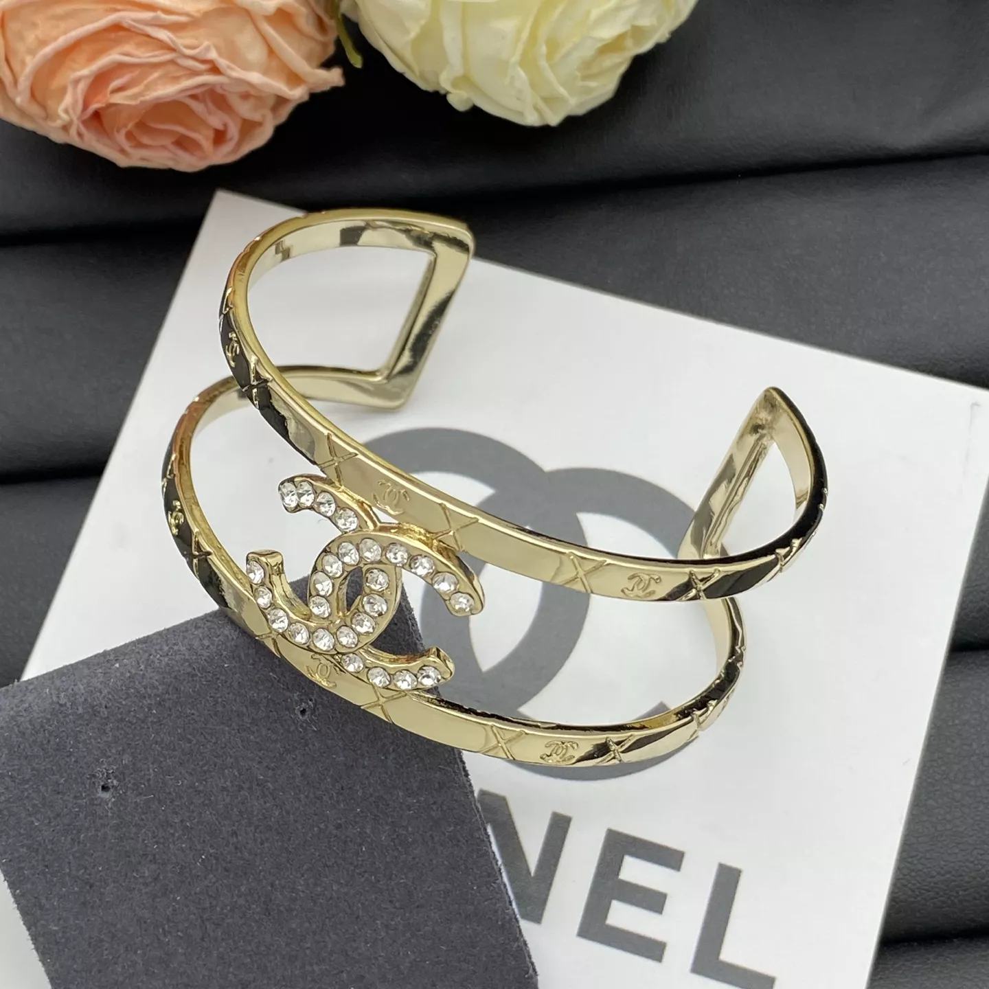 Chanel Bracelets Sleek 4329