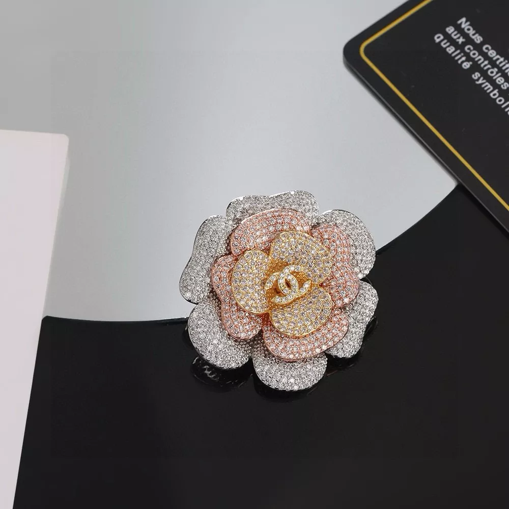 Chanel Brooches For Women Affordable 3582