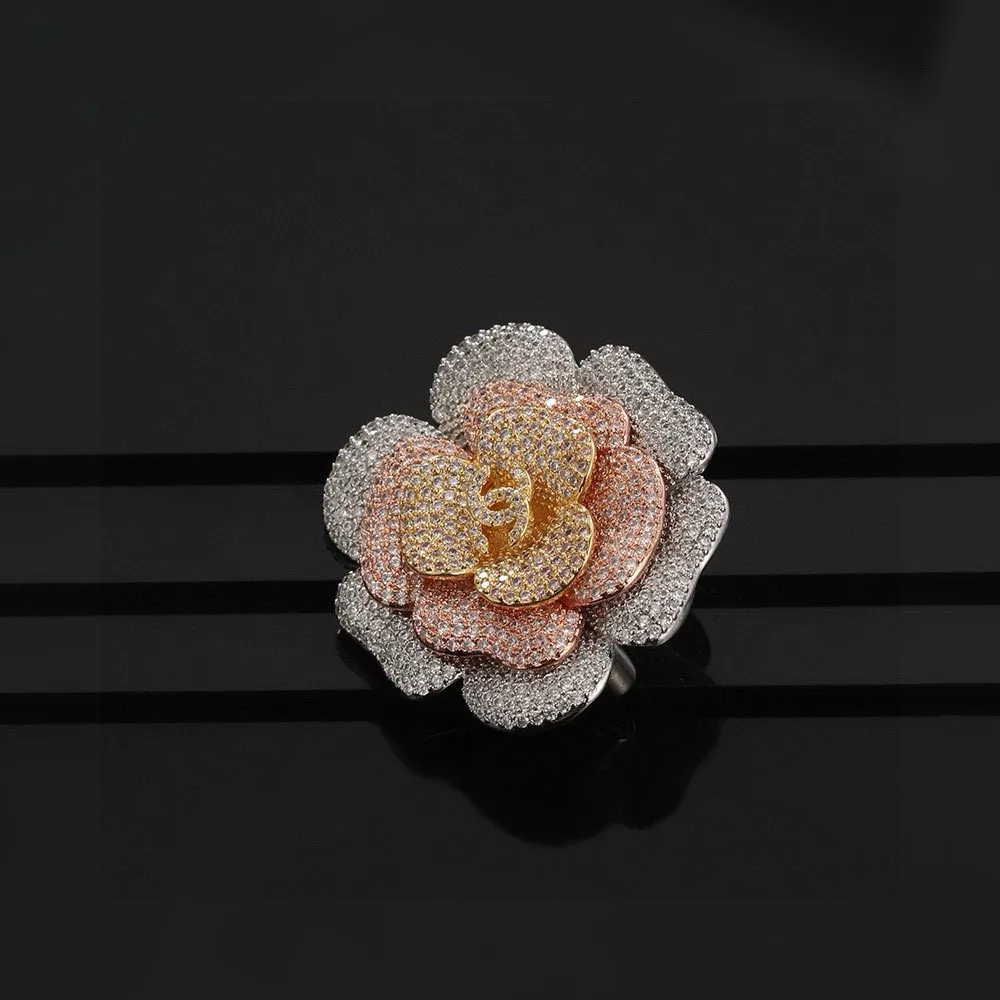 Chanel Brooches For Women Affordable 3582