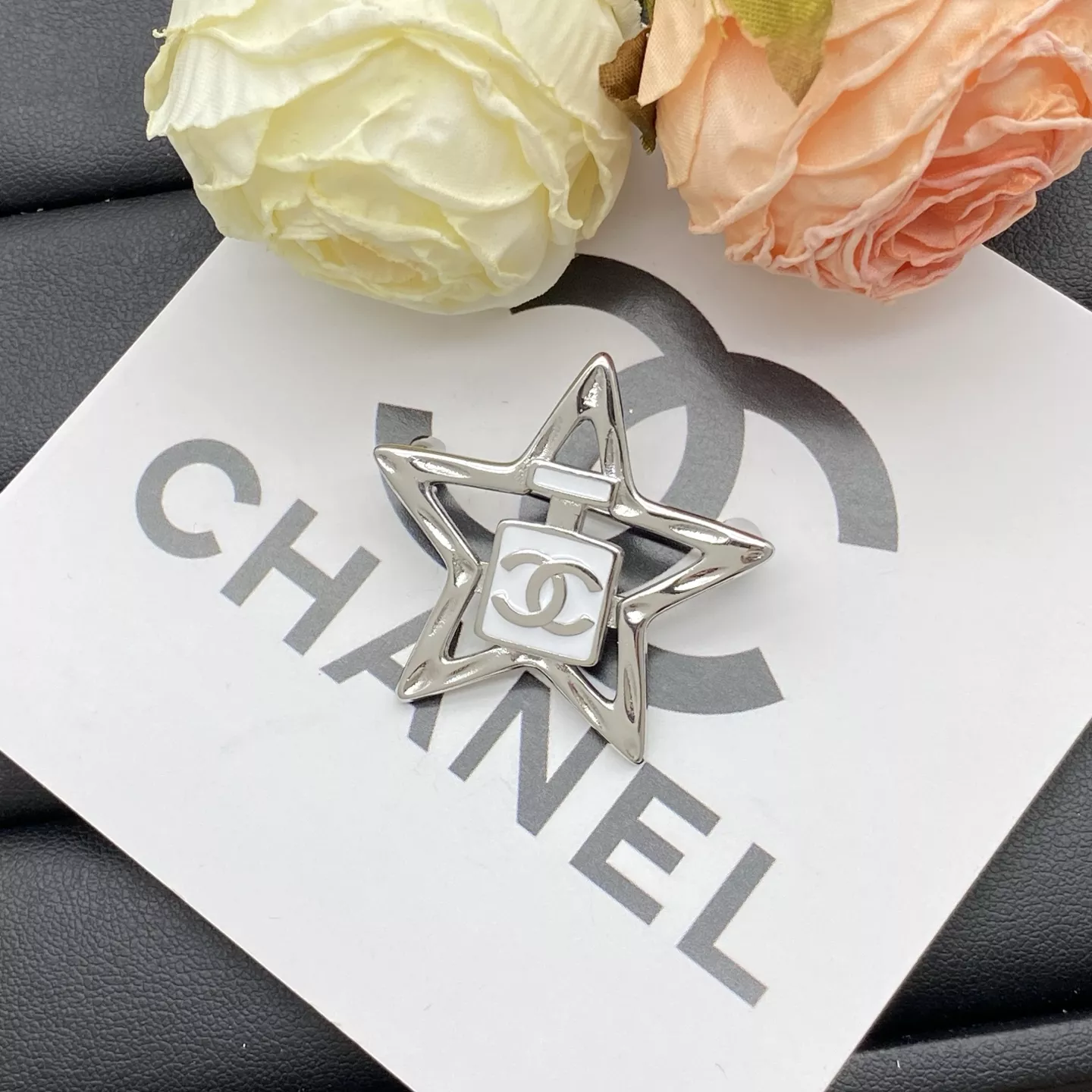 Chanel Brooches For Women Affordable 4364