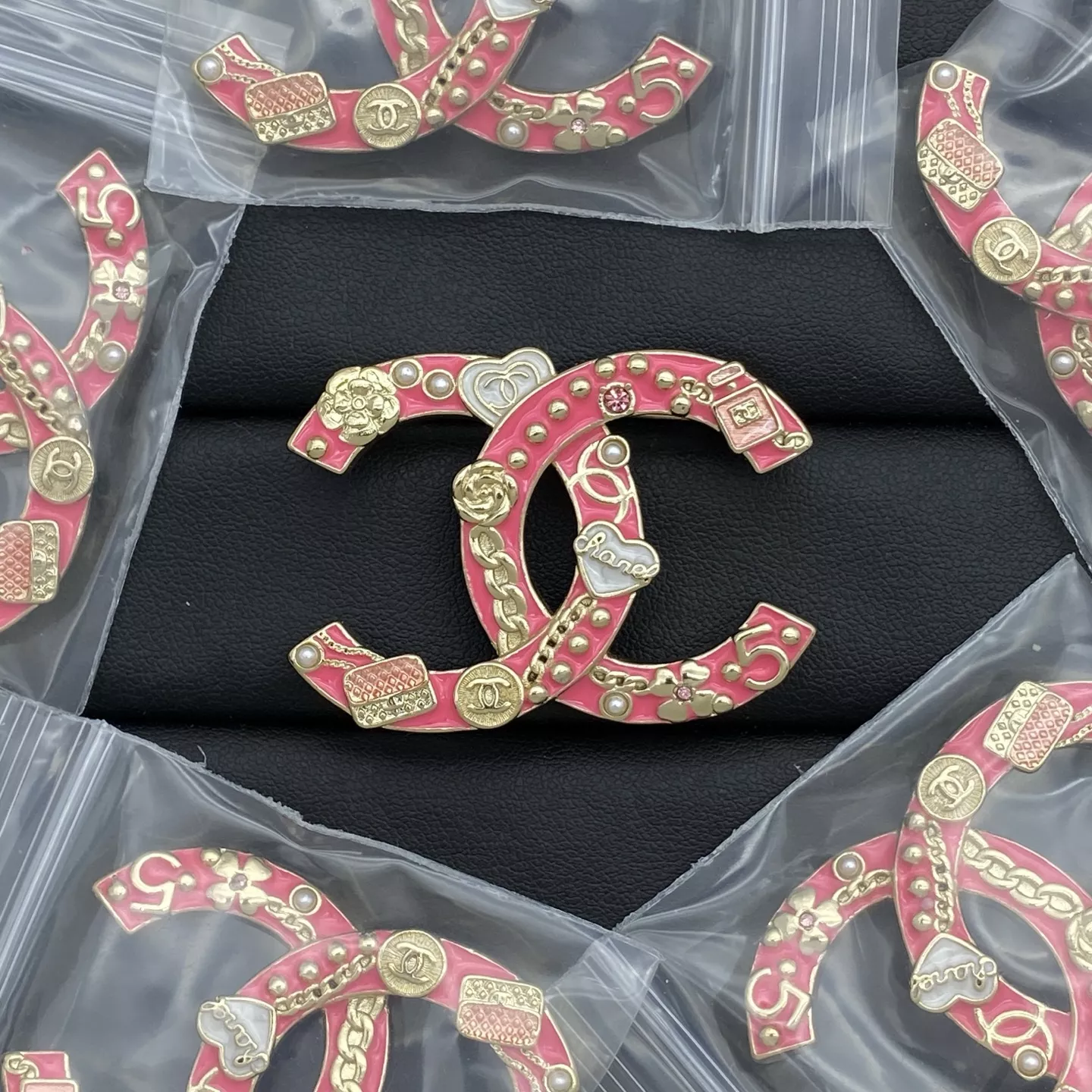 Chanel Brooches For Women Affordable 7303
