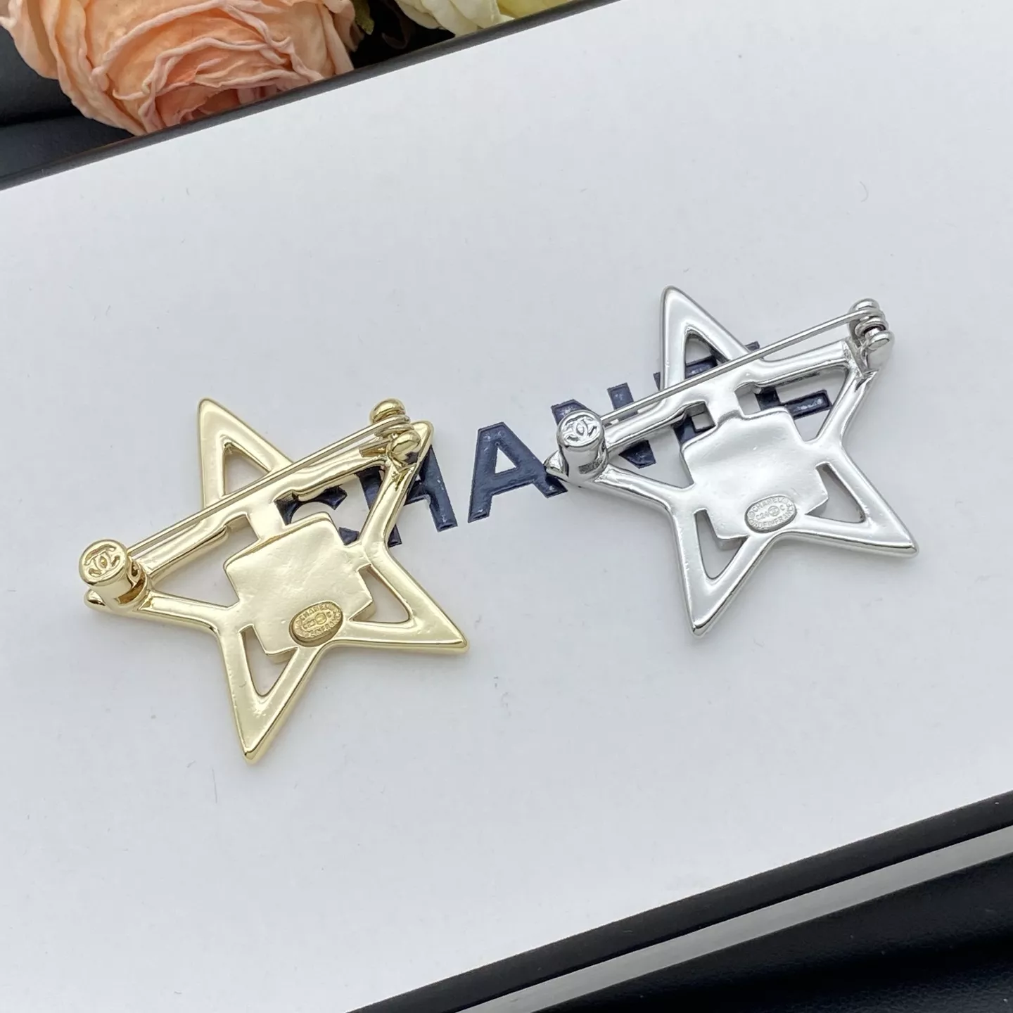 Chanel Brooches For Women AllSeason 2637