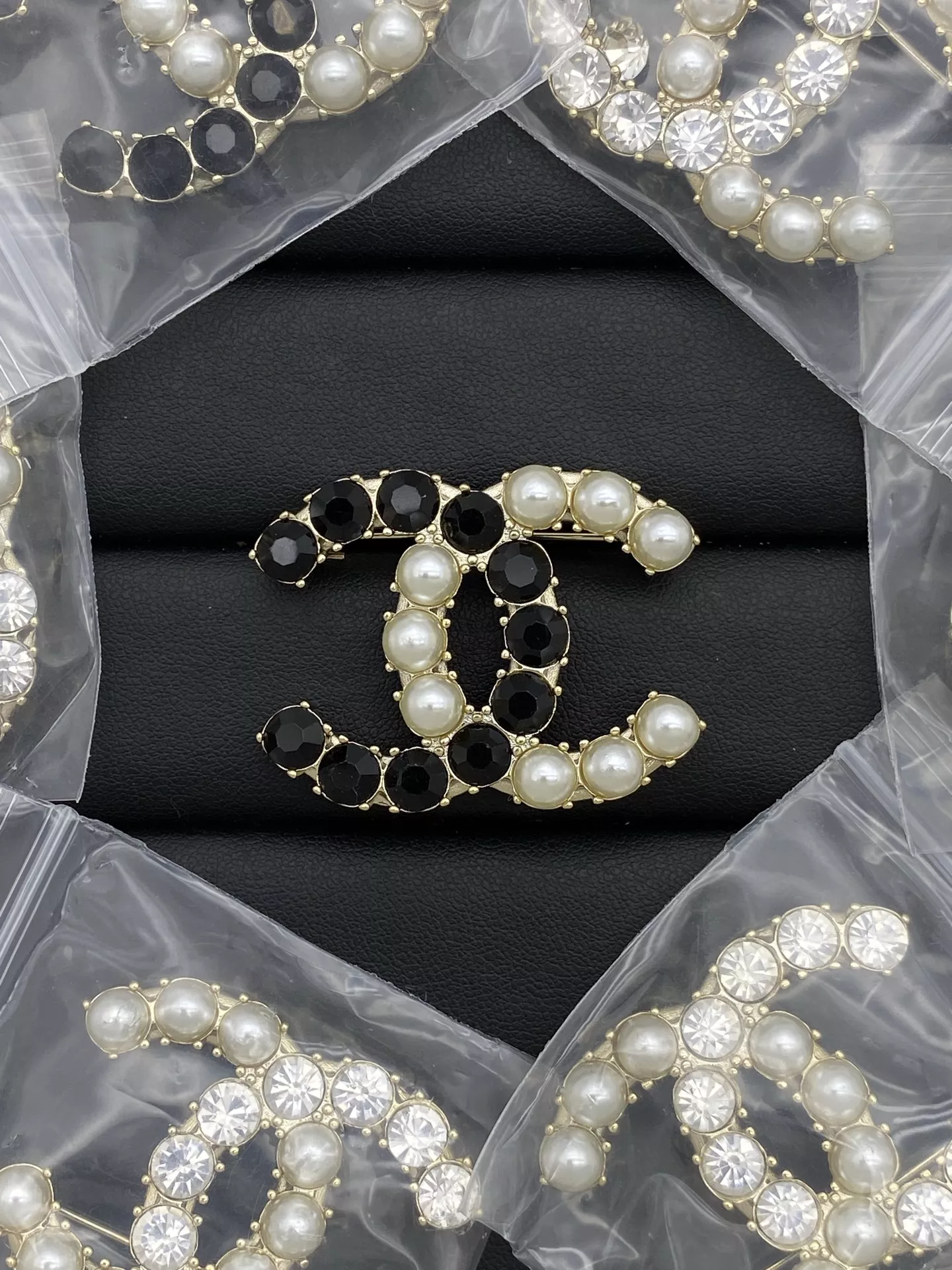 Chanel Brooches For Women AllSeason 565