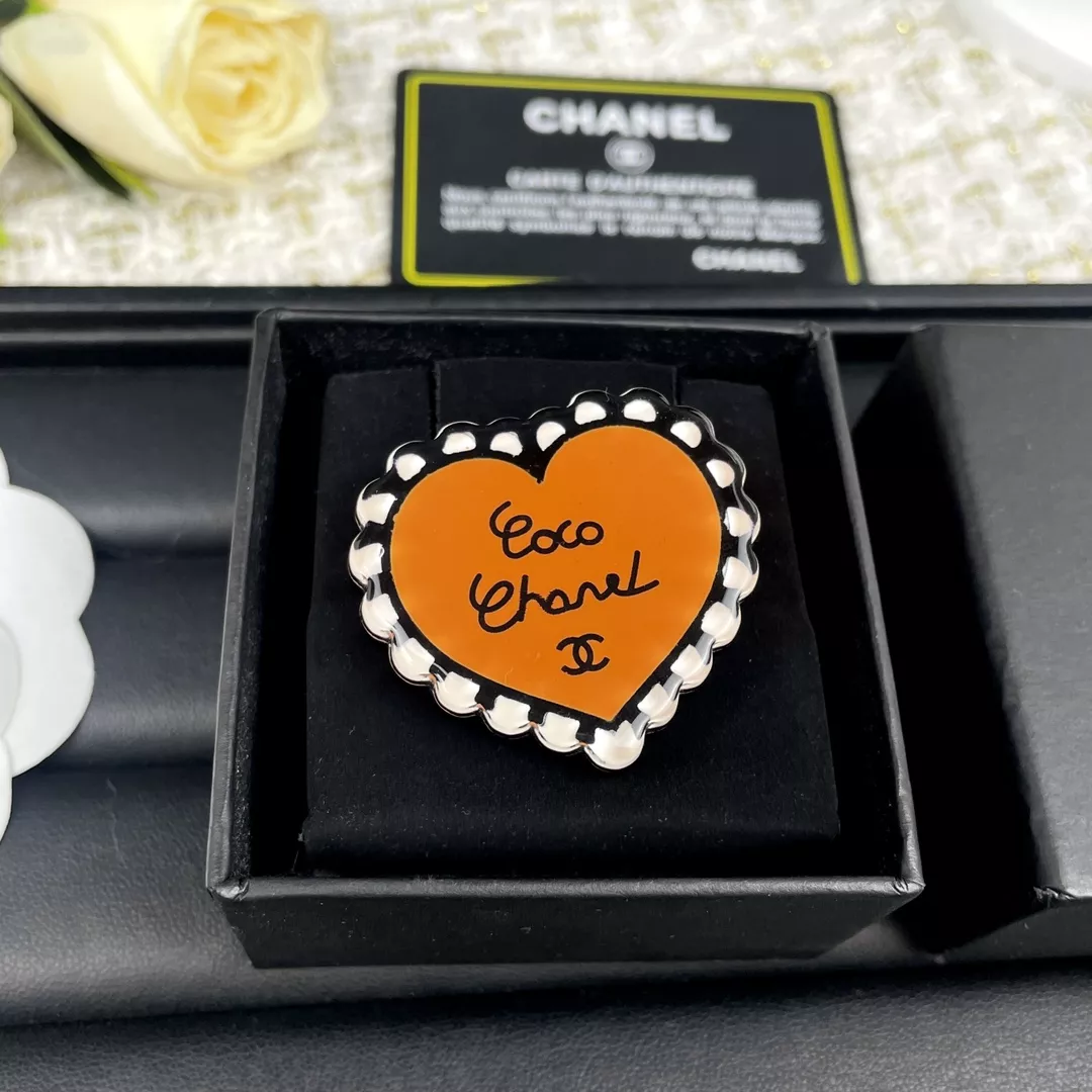 Chanel Brooches For Women Breathable 2667