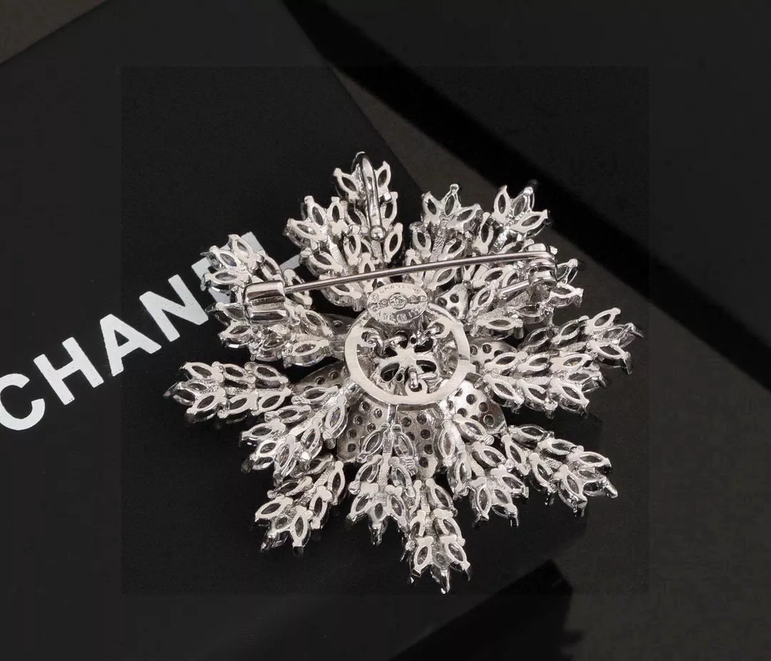 Chanel Brooches For Women Comfortable 6978