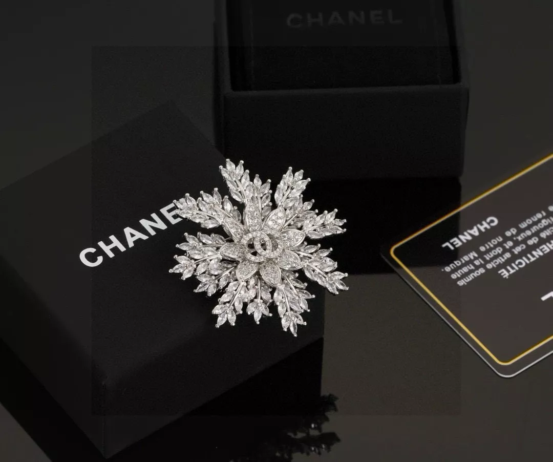 Chanel Brooches For Women Comfortable 6978