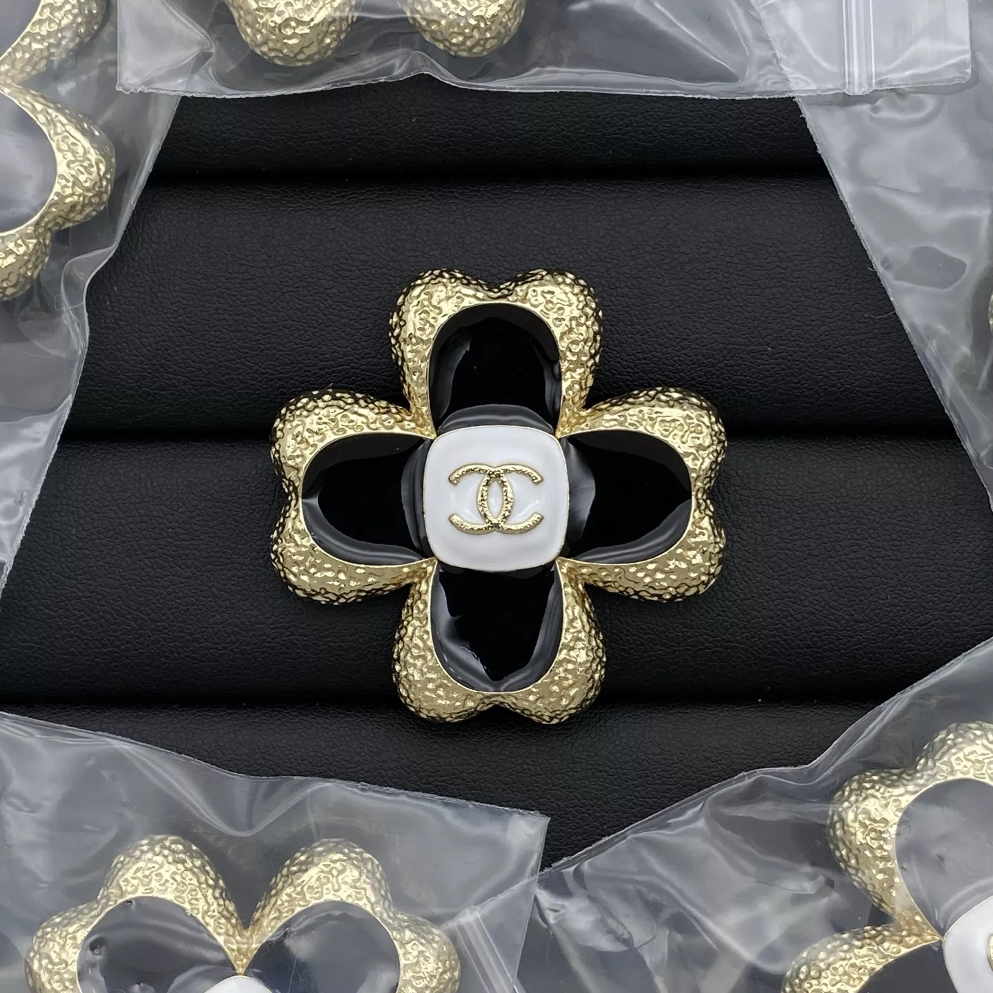 Chanel Brooches For Women Durable 5815