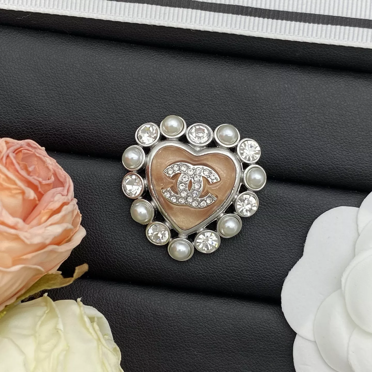 Chanel Brooches For Women Efficient 1179