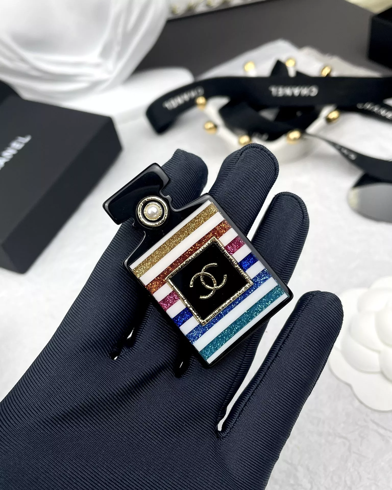 Chanel Brooches For Women EyeCatching 5611
