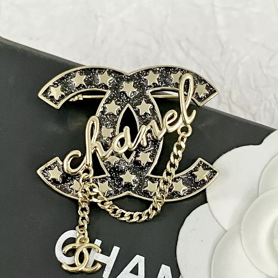 Chanel Brooches For Women Flexible 4227