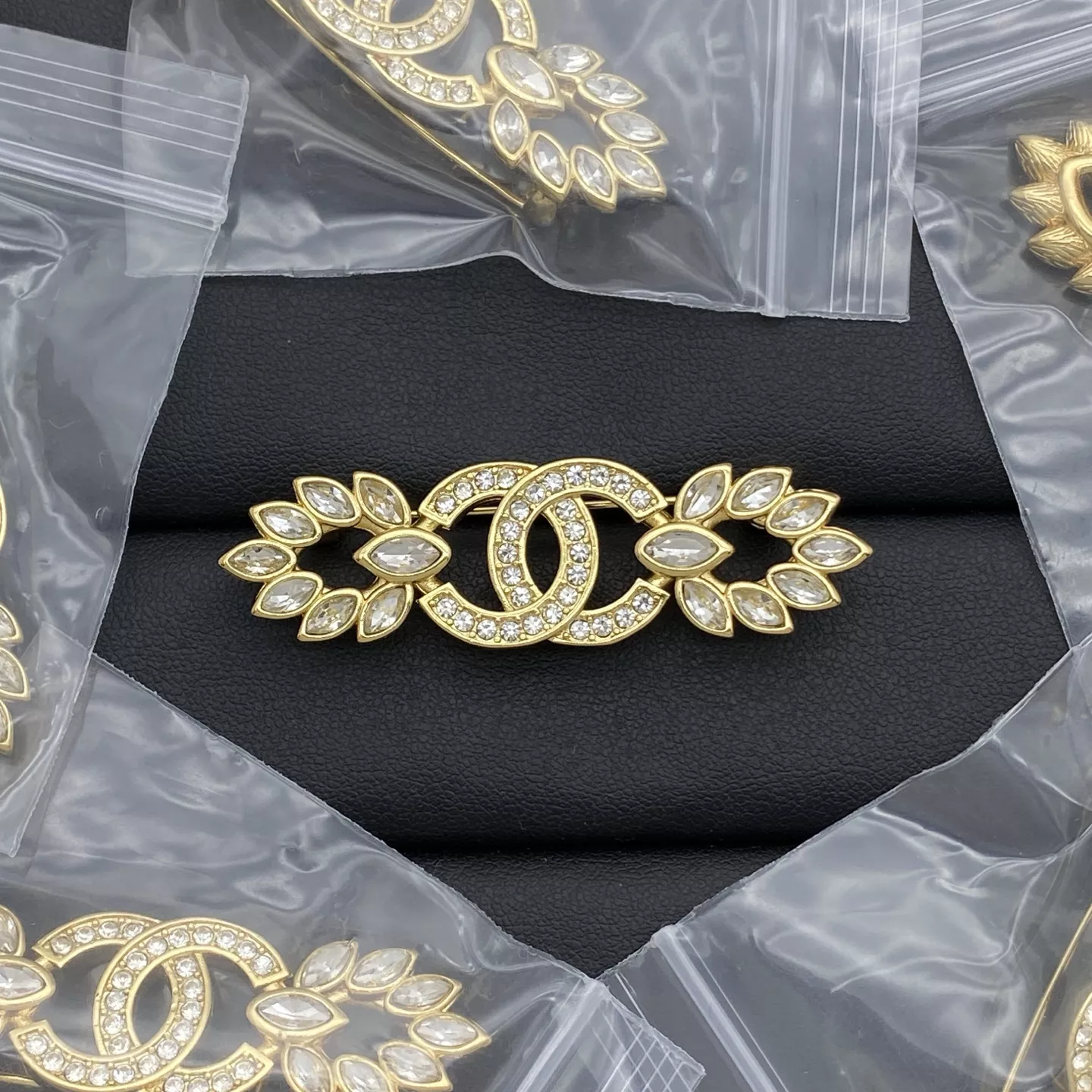 Chanel Brooches For Women GoodFit 7679