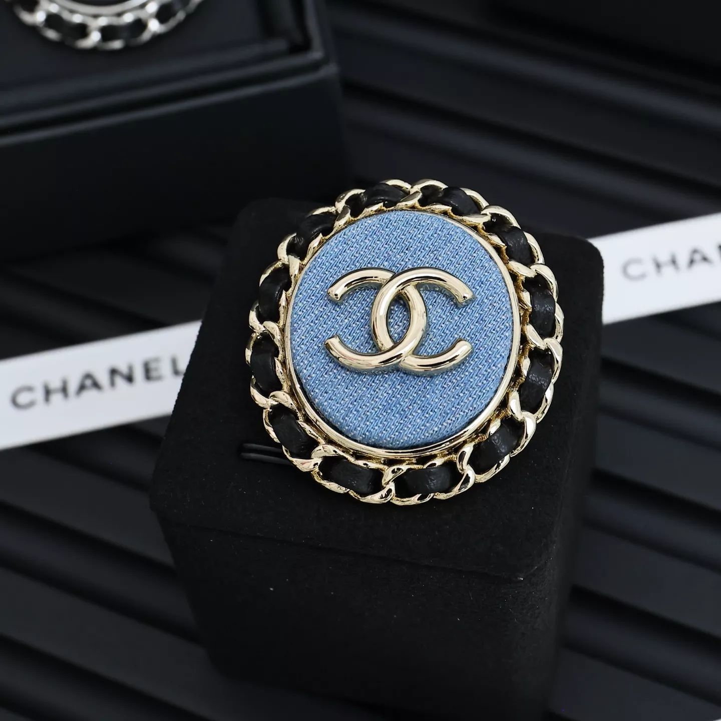 Chanel Brooches For Women HighQuality 8320