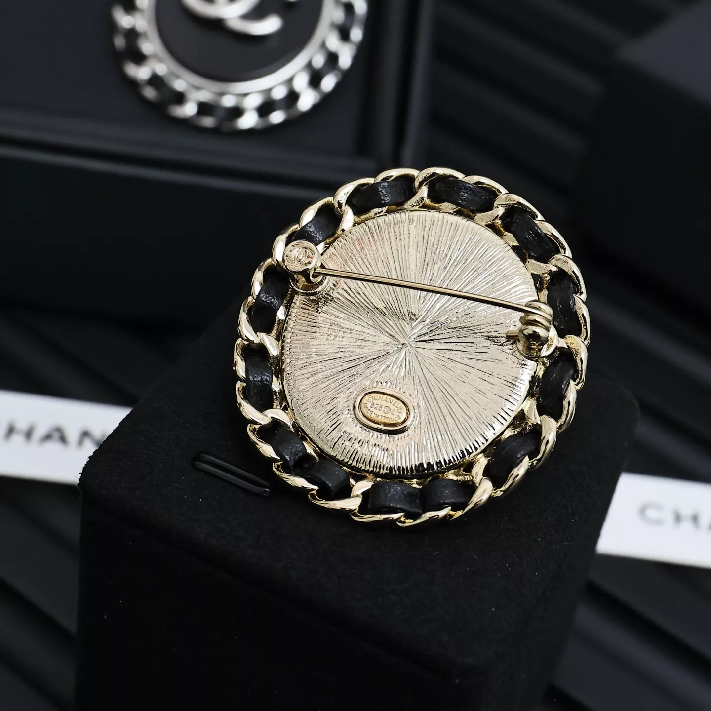 Chanel Brooches For Women HighQuality 8320
