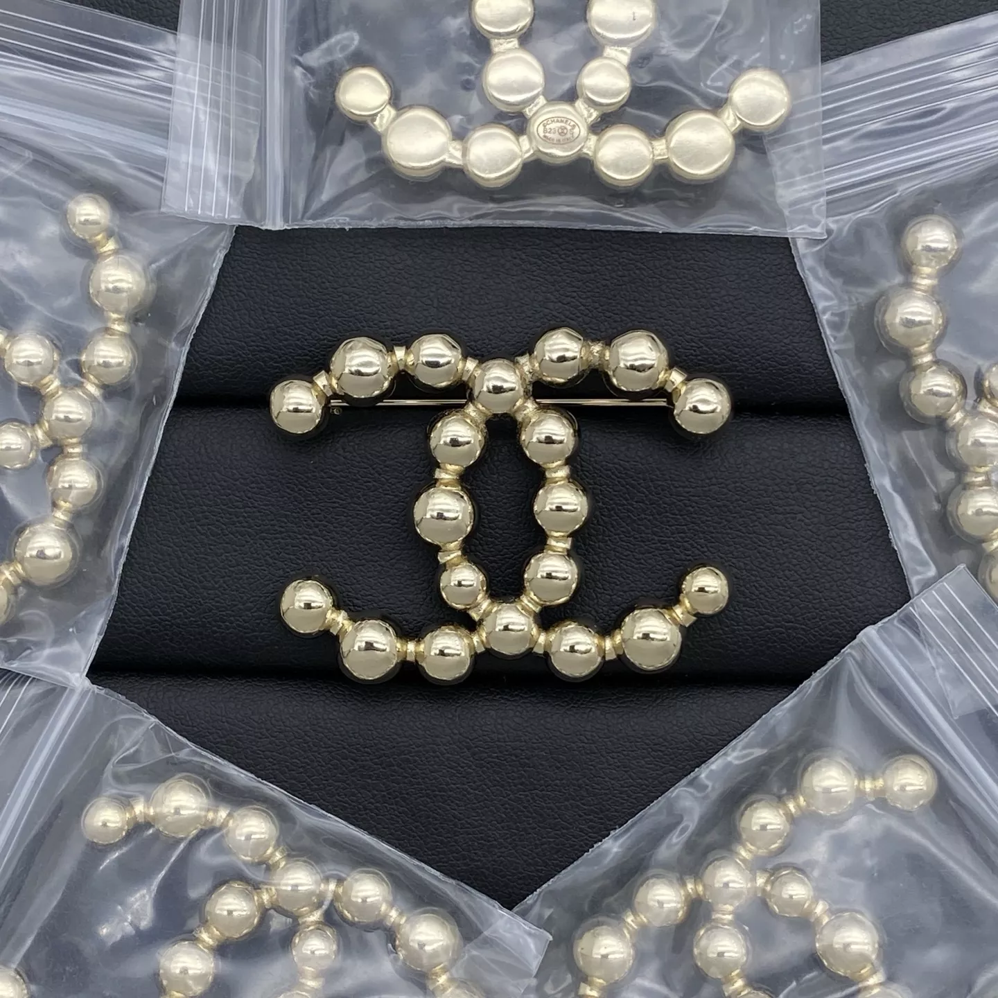 Chanel Brooches For Women Minimalist 8150