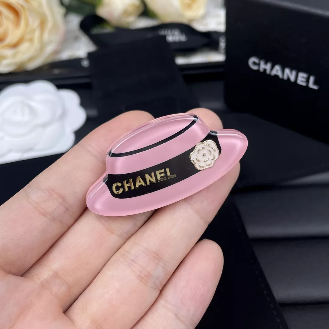 Chanel Brooches For Women Timeless 5553