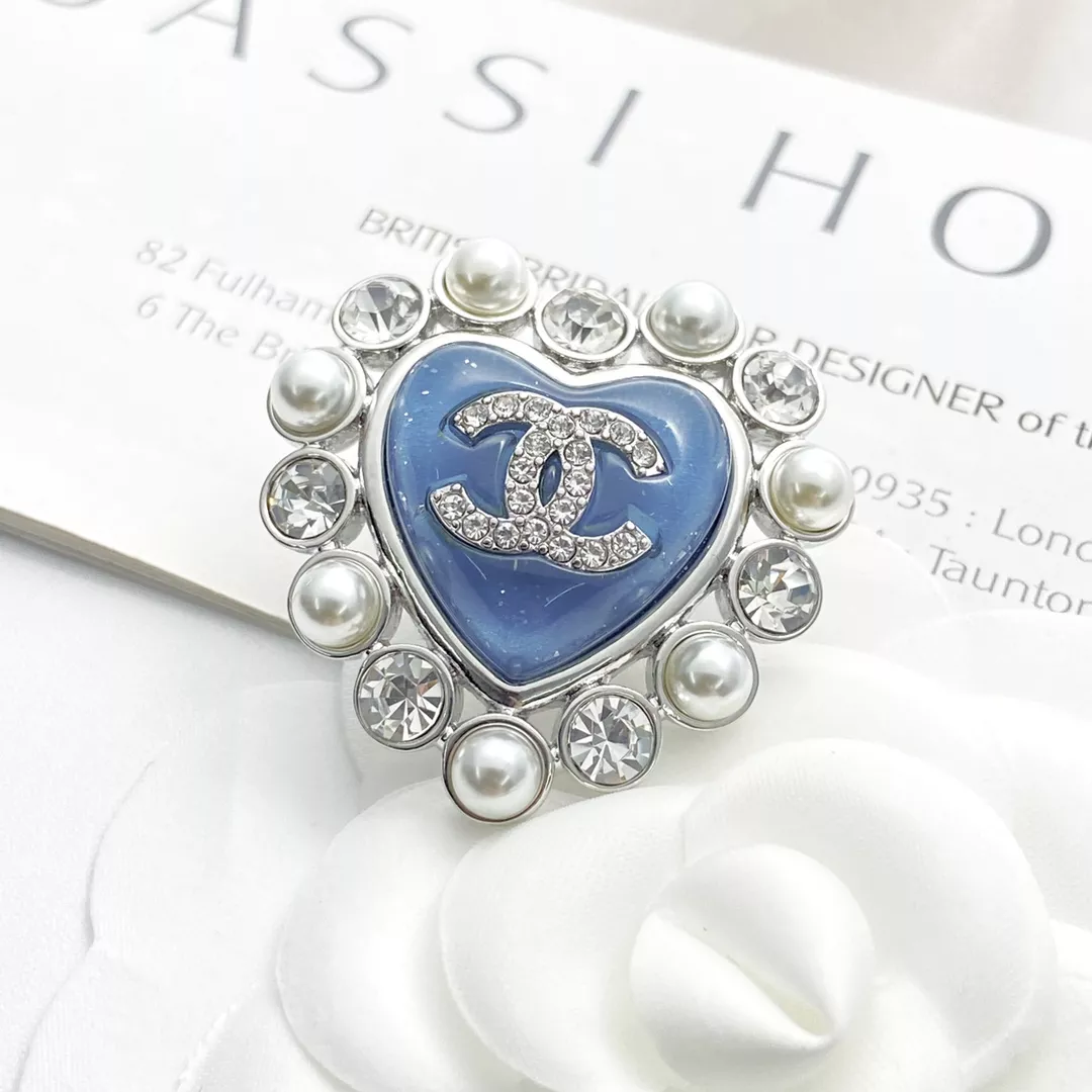 Chanel Brooches For Women Timeless 6366