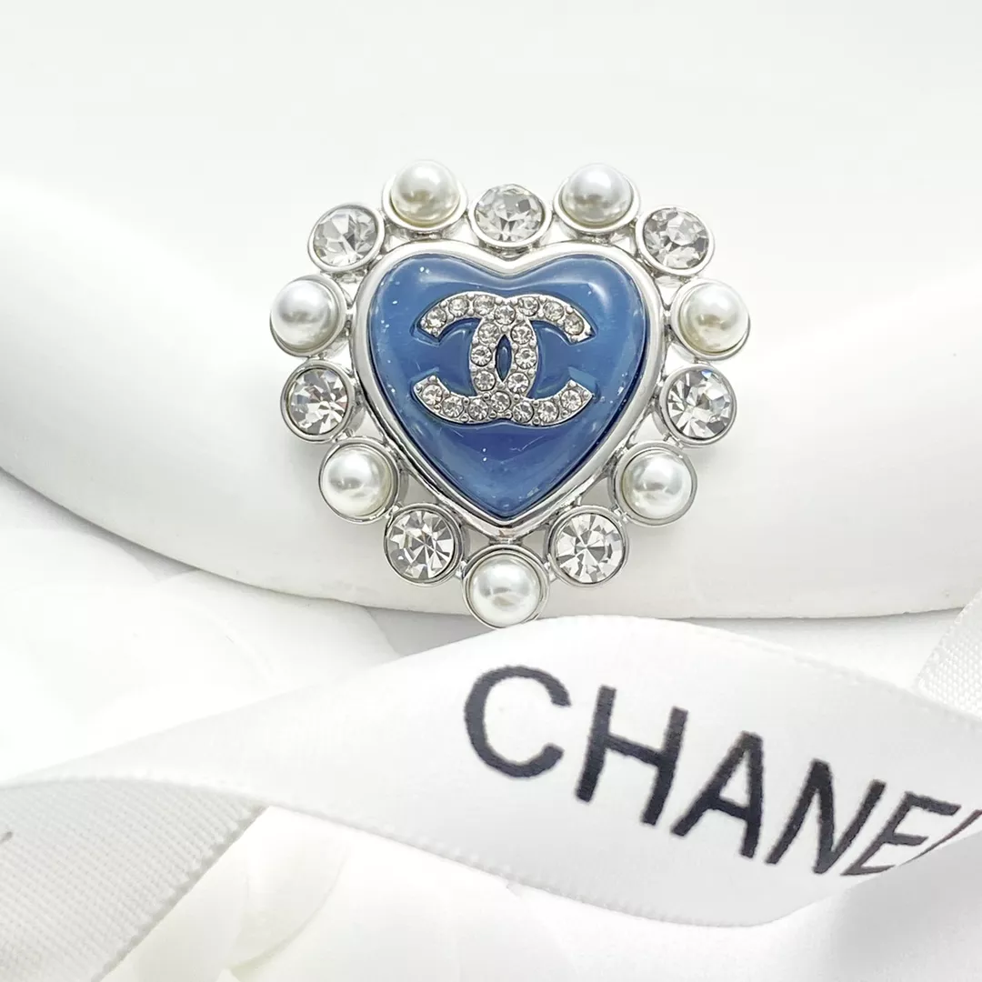 Chanel Brooches For Women Timeless 6366