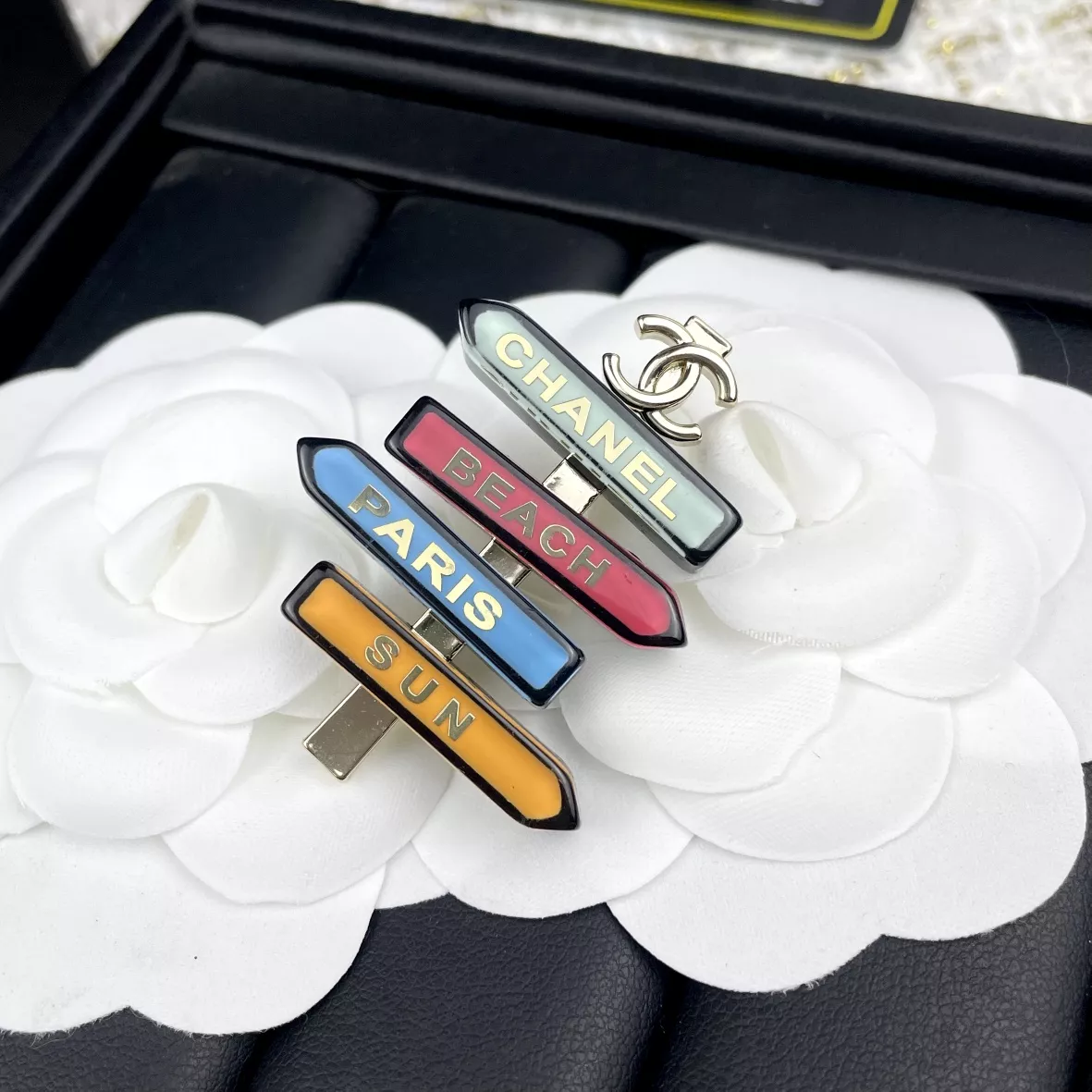 Chanel Brooches For Women Trendsetting 7929