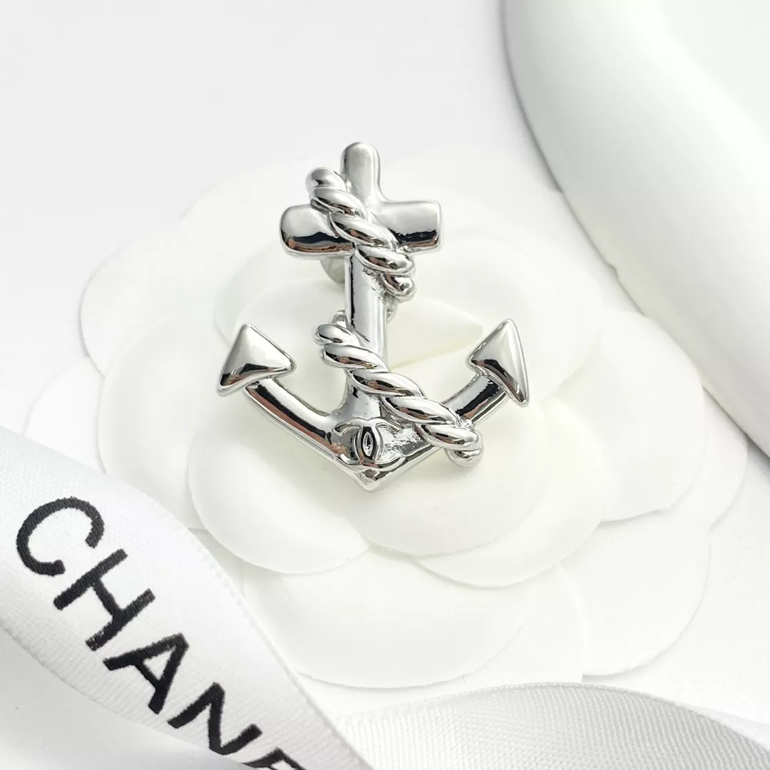 Chanel Brooches For Women Vibrant 3962