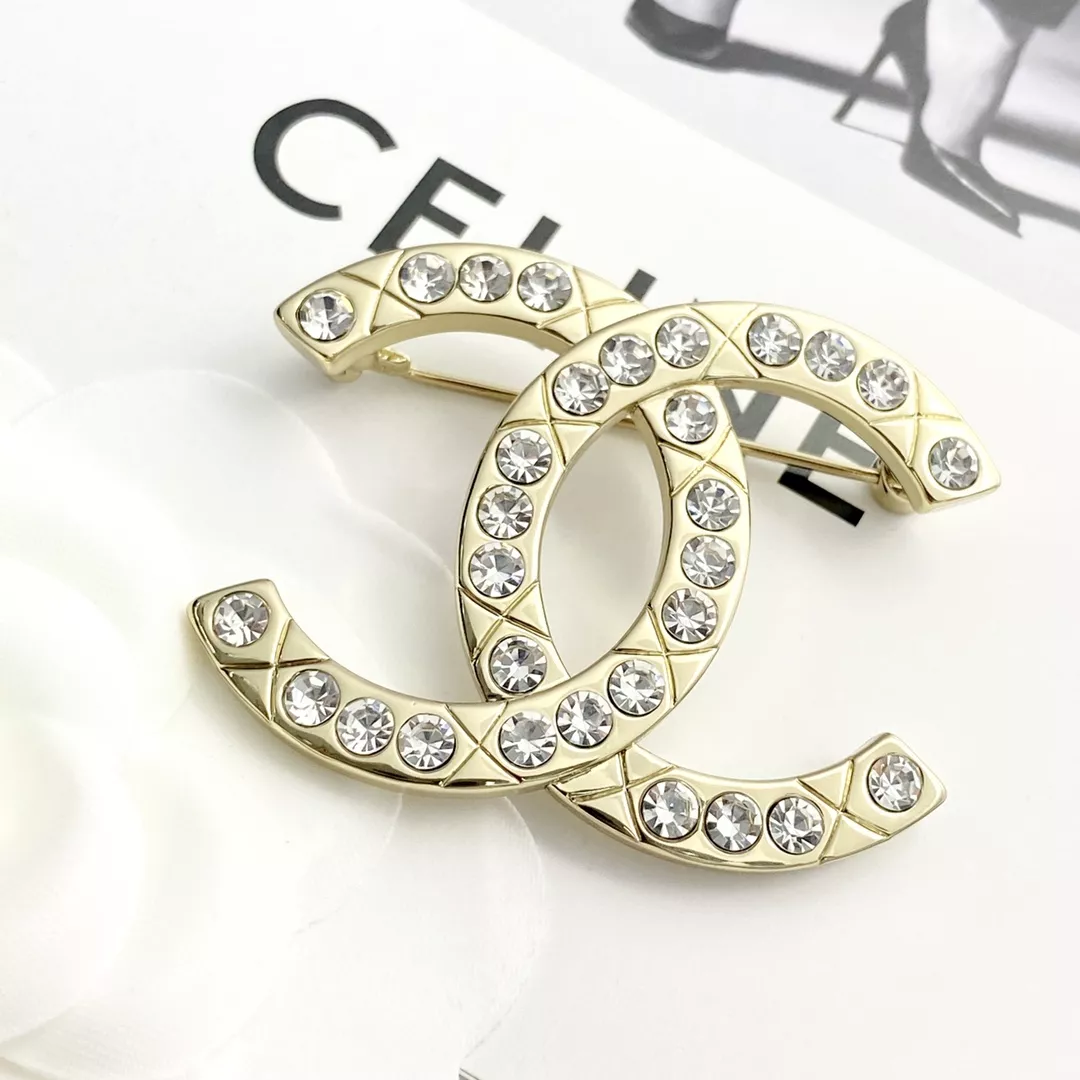 Chanel Brooches For Women Vibrant 4264
