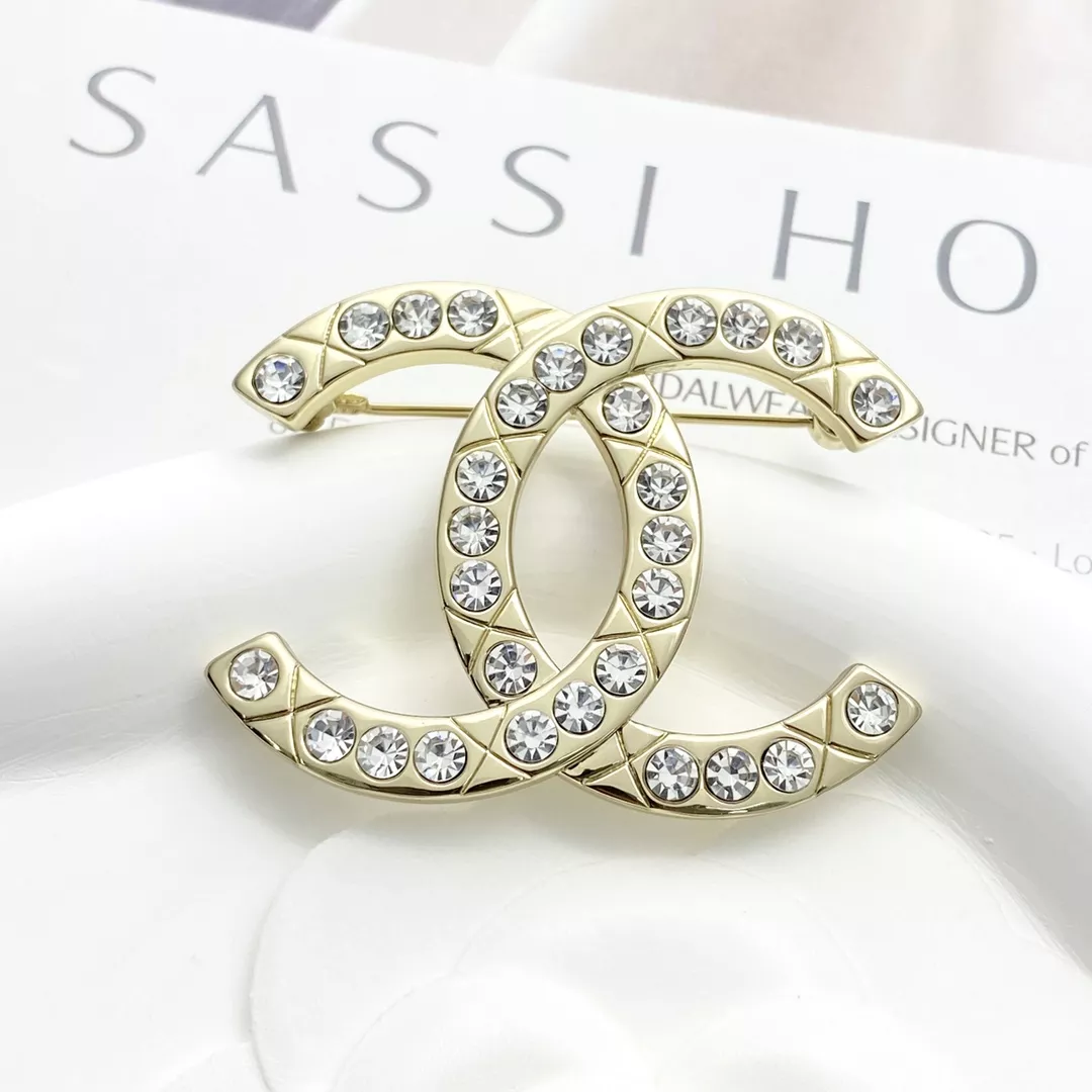 Chanel Brooches For Women Vibrant 4264