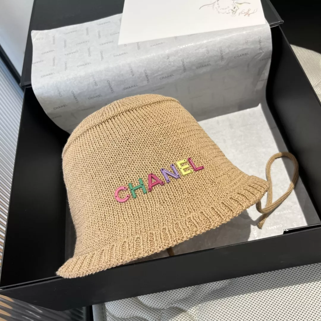 Chanel Caps Compact 5925